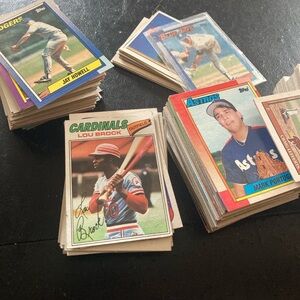50 baseball card LOT deal